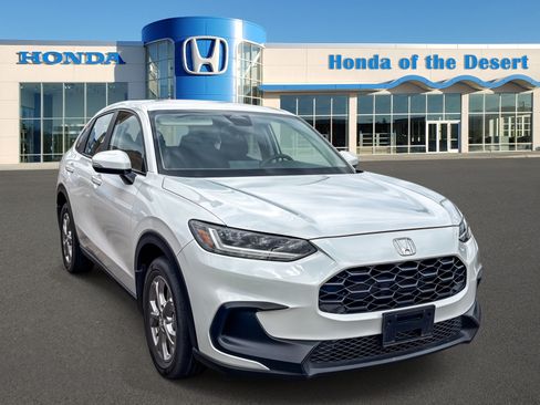 Used 2025 Honda HR-V LX image 1