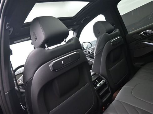 New 2025 BMW X5 xDrive50e image 10