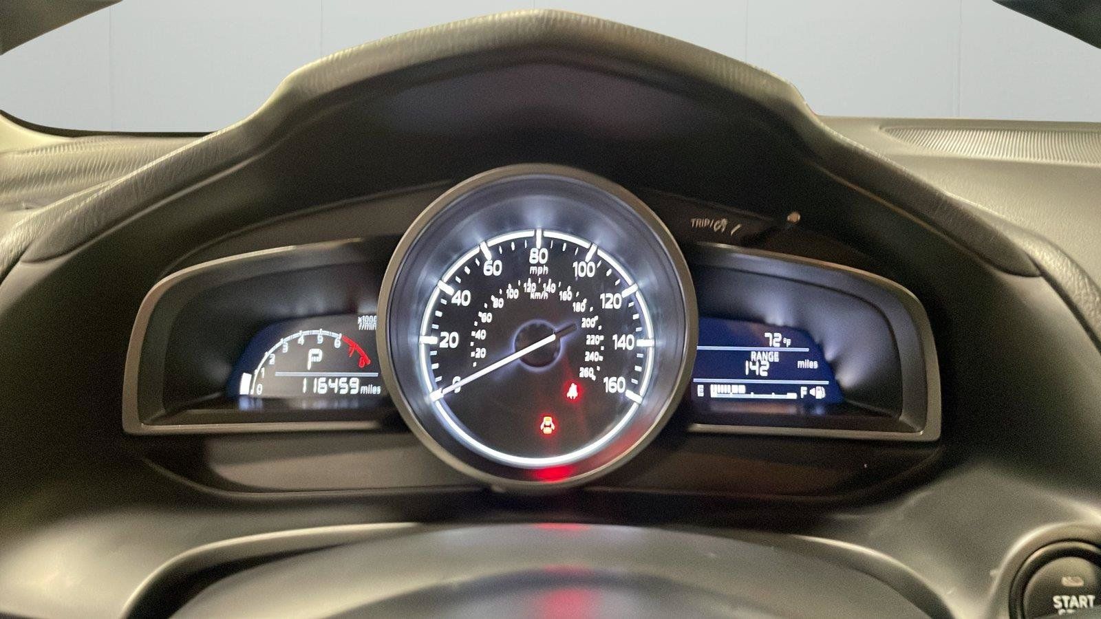 Used 2018 MAZDA MAZDA3 Touring FWD image 14