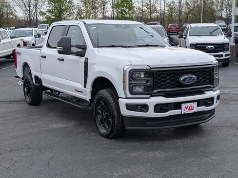 New 2026 Ford F250 XL w/ STX Appearance Package AWD/4WD image 3