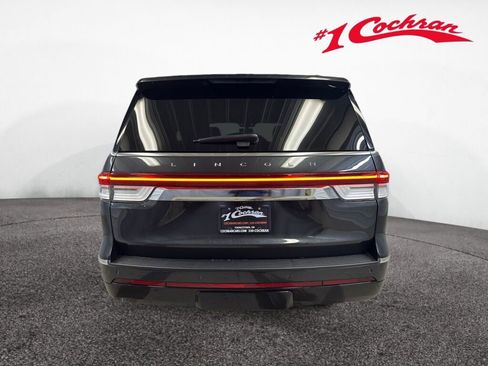 Used 2023 Lincoln Navigator Reserve image 25