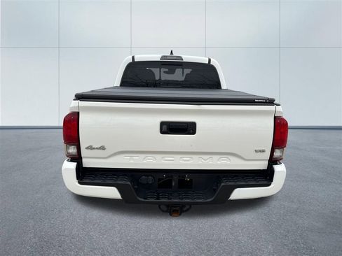 Used 2020 Toyota Tacoma SR5 image 4