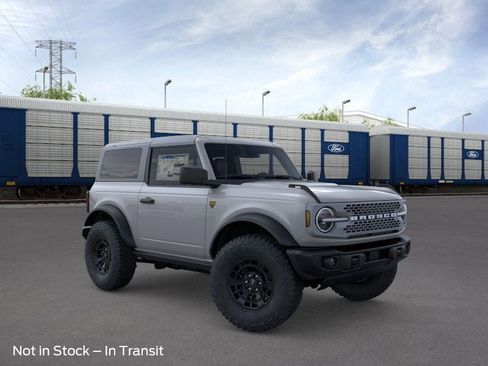 New 2026 Ford Bronco Badlands image 7