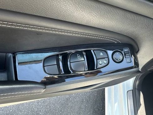 Used 2023 Nissan Altima 2.5 SL AWD/4WD image 8