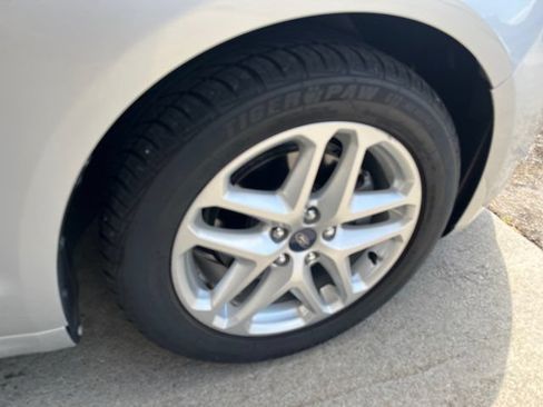 Used 2013 Ford Fusion SE FWD image 8