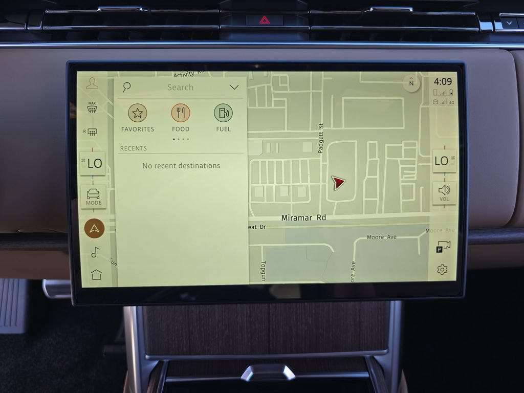 New 2026 Land Rover Range Rover SE AWD/4WD image 23