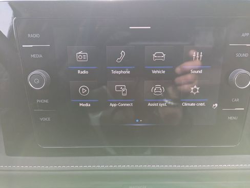 New 2026 Volkswagen Taos SE AWD/4WD image 21