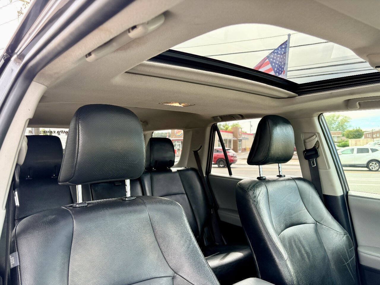 Used 2011 Toyota 4Runner SR5 w/ Premium Pkg w/Leather AWD/4WD image 31