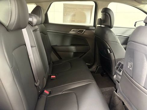 New 2026 Kia Sportage EX AWD/4WD image 17