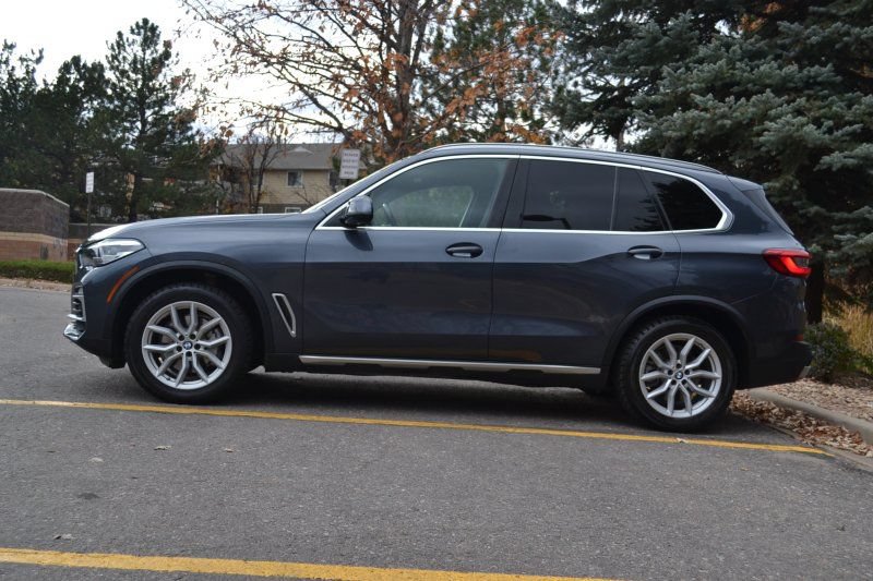 Used 2019 BMW X5 xDrive40i w/ Convenience Package AWD/4WD image 9