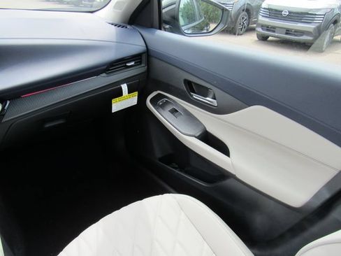 New 2026 Nissan Sentra SL w/ Floor Mat Package FWD image 15