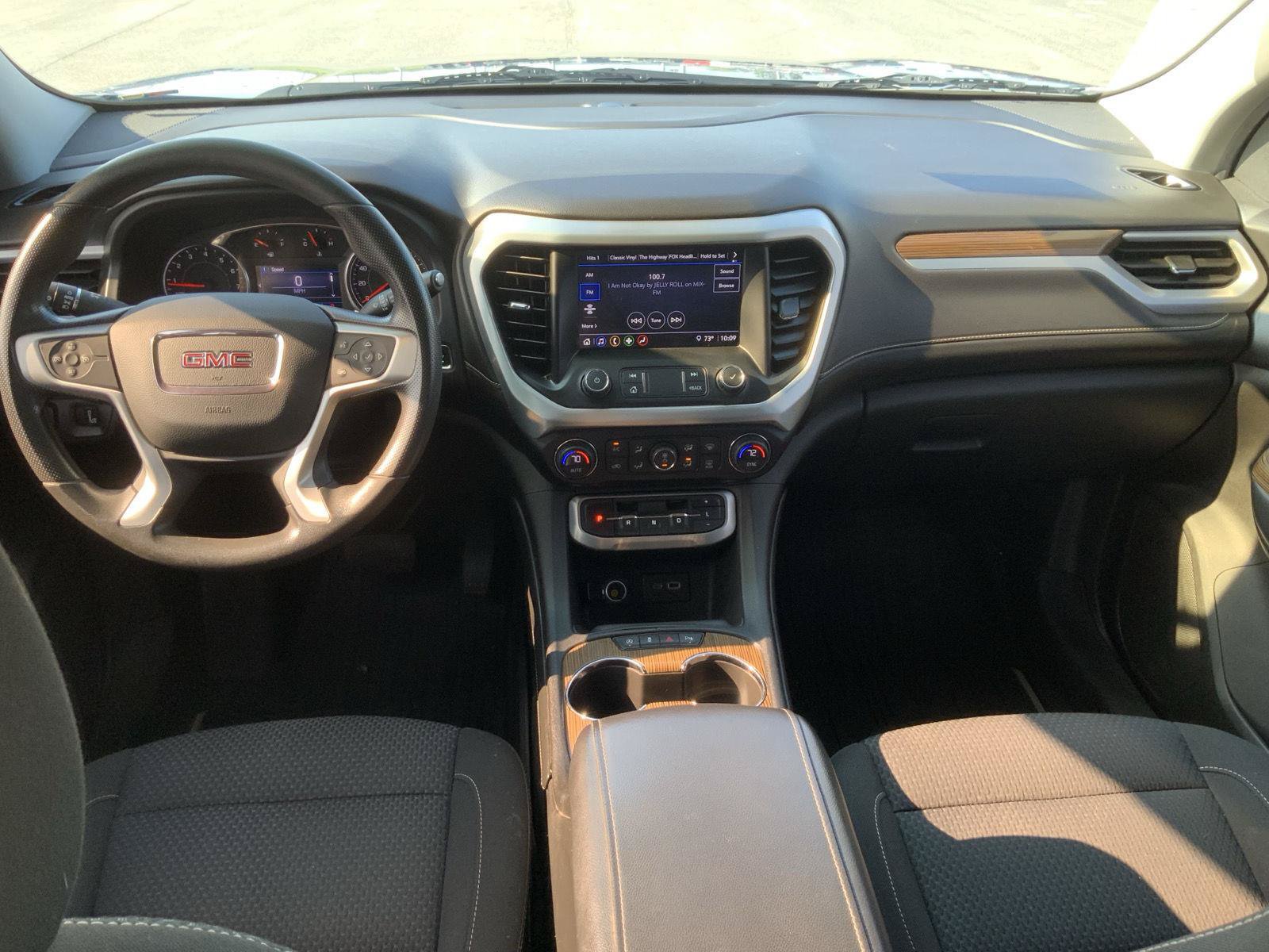 Used 2021 GMC Acadia SLE w/ Driver Convenience Package FWD image 46