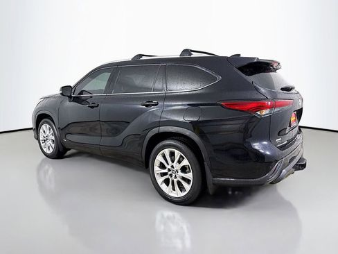 Used 2023 Toyota Highlander Limited image 5