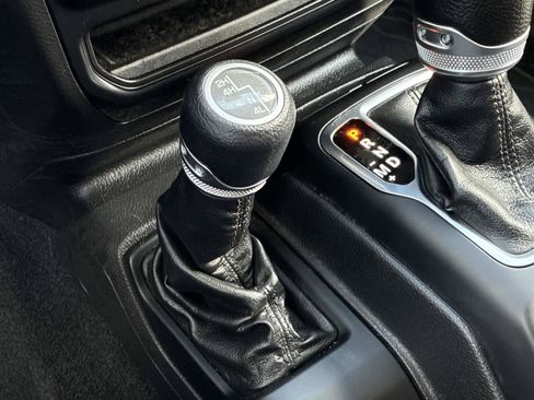 Used 2022 Jeep Wrangler Unlimited Sport AWD/4WD image 26