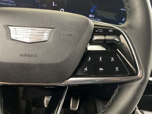 Used 2025 Cadillac Optiq Sport 2 w/ LPO, Floor Liner Package image 23