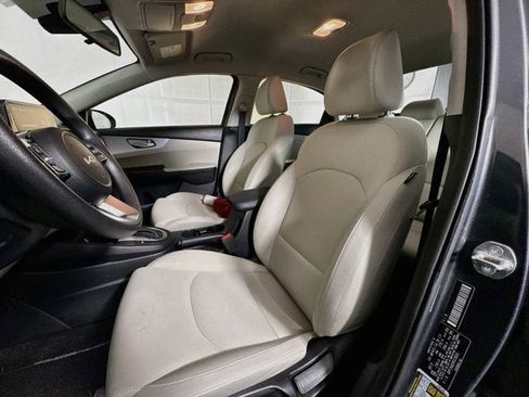 Certified 2023 Kia Forte LXS FWD image 19