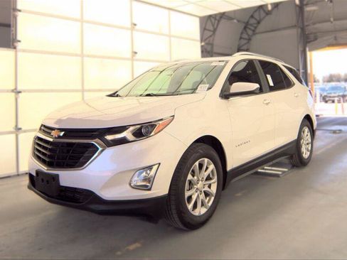 Used 2021 Chevrolet Equinox LT FWD image 2
