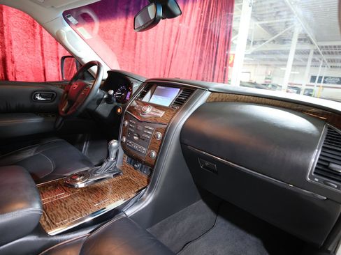 Used 2017 Nissan Armada SL w/ Interior Lighting Package RWD image 24