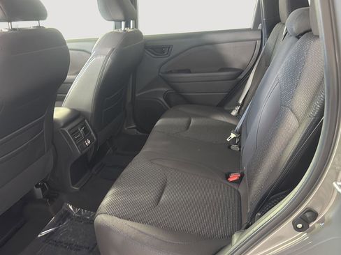 Certified 2025 Subaru Forester Premium image 10