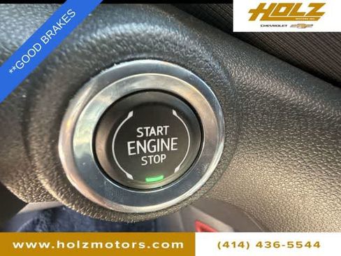 Certified 2023 Chevrolet TrailBlazer RS w/ Sun and Liftgate Package AWD/4WD image 17