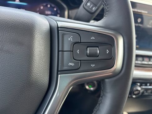 Used 2025 Chevrolet Silverado 2500 LT w/ Convenience Package AWD/4WD image 9
