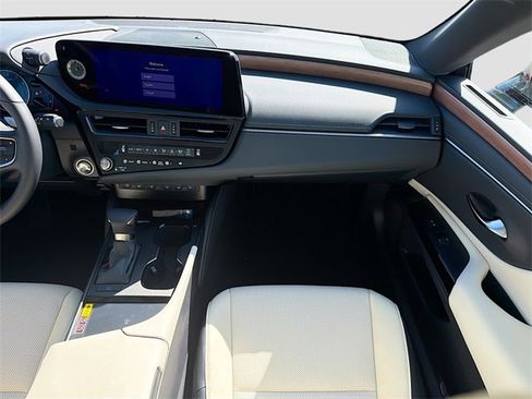 New 2025 Lexus ES 350 w/ Premium Package image 18