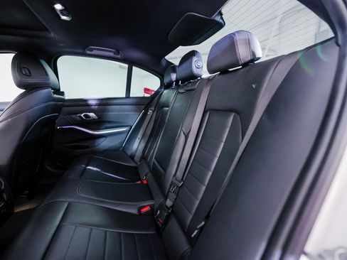 Used 2019 BMW 330i Sedan w/ Convenience Package image 24