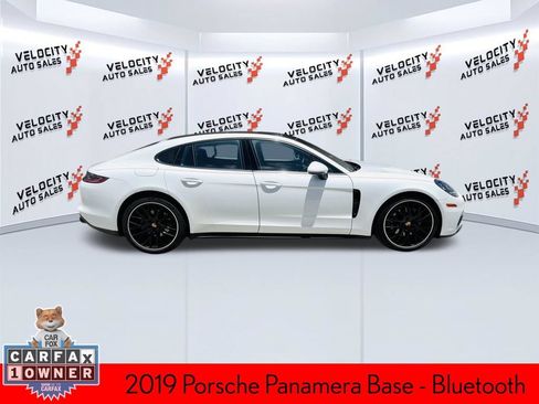 Used 2019 Porsche Panamera image 2
