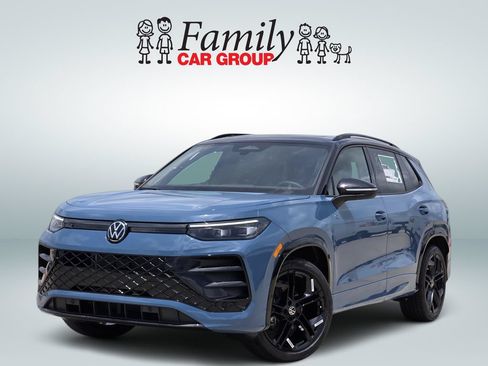 New 2026 Volkswagen Tiguan SE R-Line FWD image 1