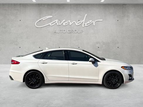 Used 2020 Ford Fusion SE w/ Equipment Group 151A image 17