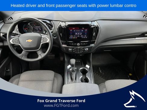 Used 2023 Chevrolet Traverse LT FWD image 2
