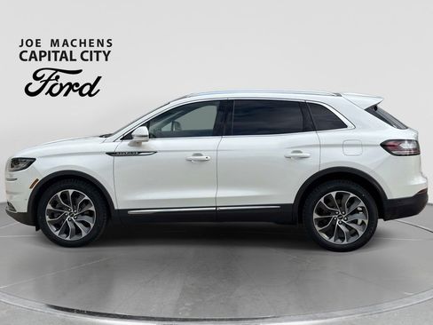 Used 2022 Lincoln Nautilus Reserve AWD/4WD image 8