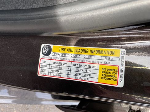 Used 2016 Chevrolet Sonic LT image 9