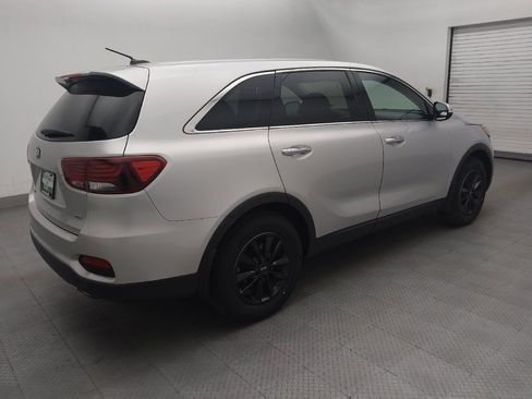 Used 2020 Kia Sorento LX FWD image 10