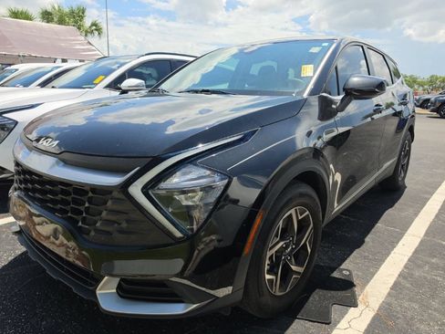 Certified 2023 Kia Sportage LX FWD image 5