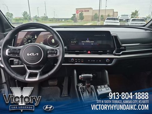 Used 2024 Kia Sportage SX AWD/4WD image 12