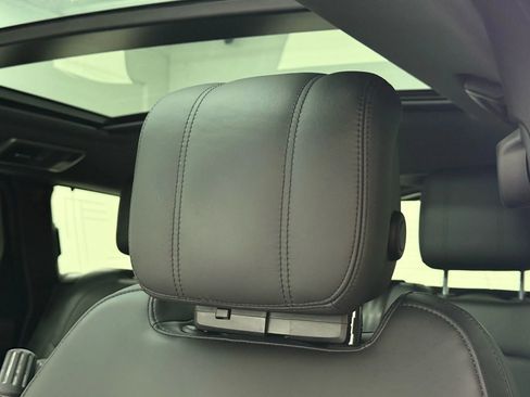 Used 2021 Land Rover Range Rover Sport HSE Dynamic image 17