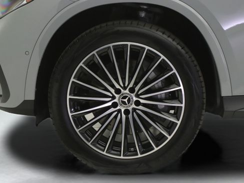 New 2027 Mercedes-Benz GLC 300 4MATIC image 6