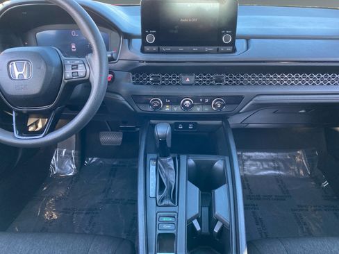 Used 2025 Honda Accord LX image 11