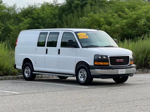 Used 2019 GMC Savana 2500 w/ Driver Convenience Package image 2