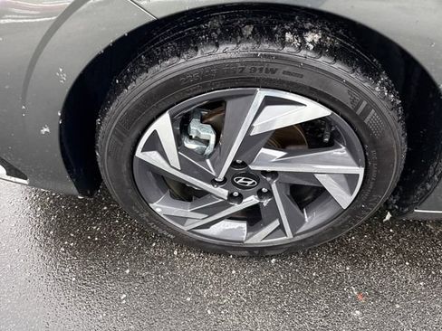 Certified 2025 Hyundai Elantra SEL w/ Cargo Package image 28