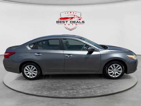 Used 2016 Nissan Altima 2.5 S w/ Power Driver Seat Package FWD image 6