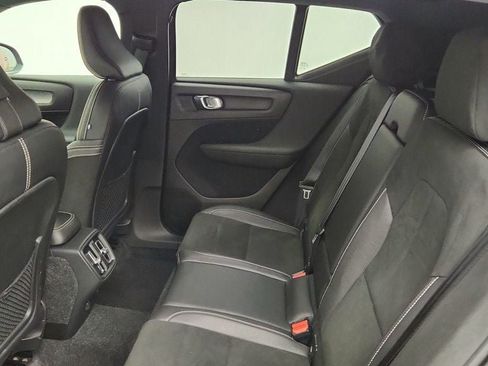 Used 2019 Volvo XC40 T5 R-Design AWD/4WD image 20