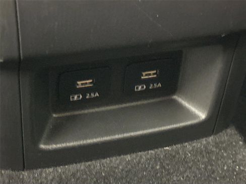 Certified 2023 MAZDA CX-9 Carbon Edition image 40