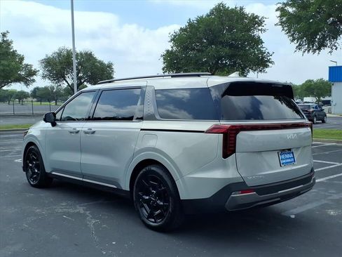 Used 2025 Kia Carnival SX Prestige FWD image 6