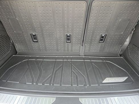 Used 2026 Chevrolet Tahoe Premier AWD/4WD image 27