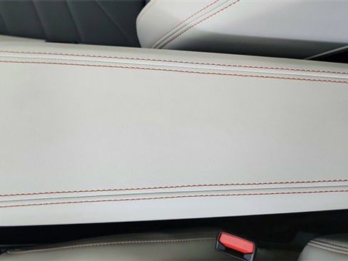 Used 2025 BMW X2 xDrive28i w/ Premium Package image 50