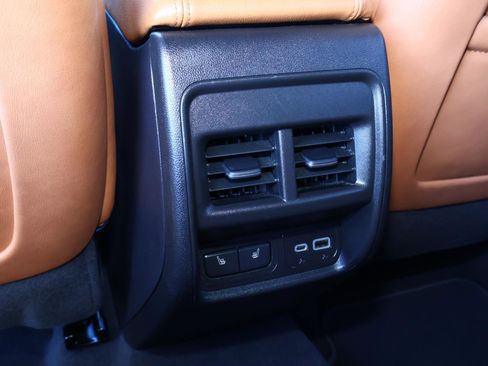 Used 2021 Cadillac XT4 Sport image 18