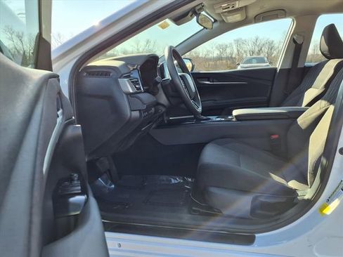 Used 2025 Toyota Camry LE image 66