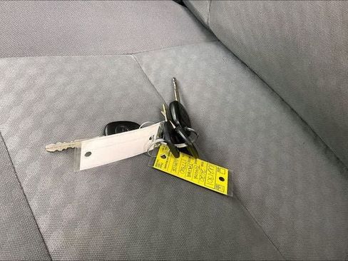 Used 2020 Toyota Tacoma SR image 13